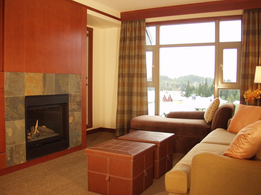 Pan Pacific Whistler Village Centre Bagian luar foto