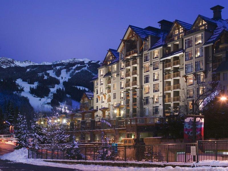 Pan Pacific Whistler Village Centre Bagian luar foto