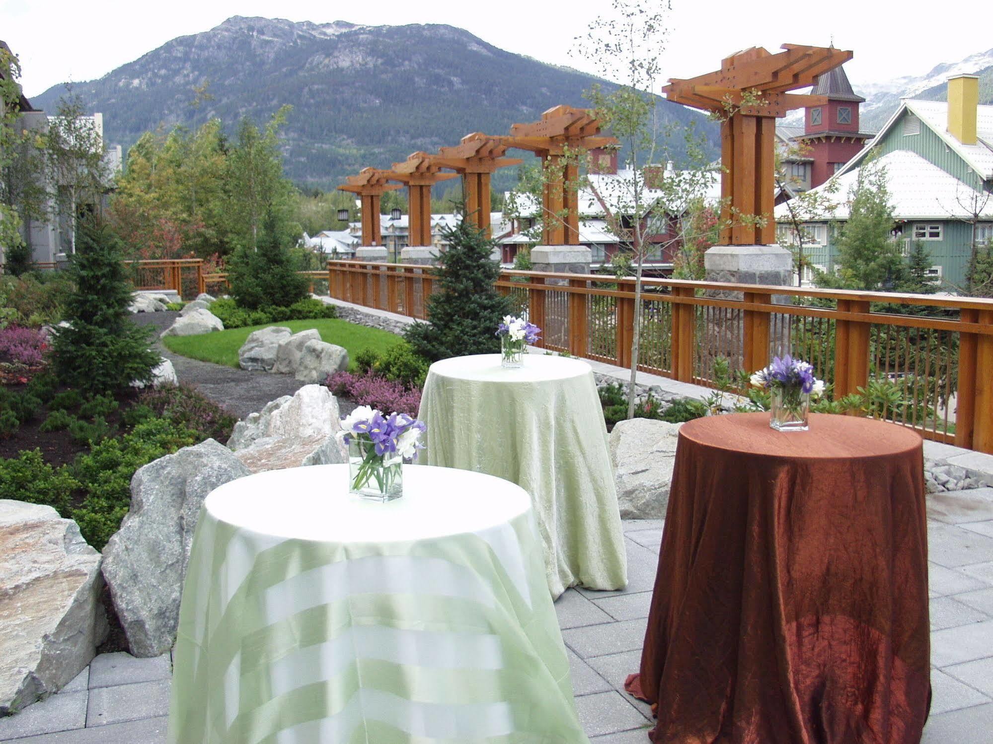 Pan Pacific Whistler Village Centre Bagian luar foto