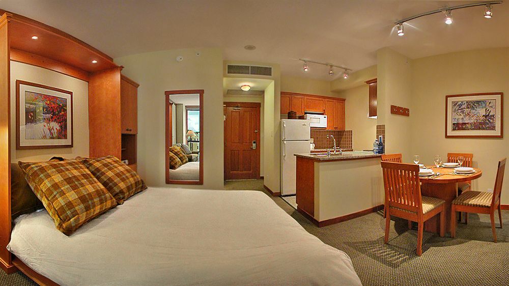 Pan Pacific Whistler Village Centre Bagian luar foto